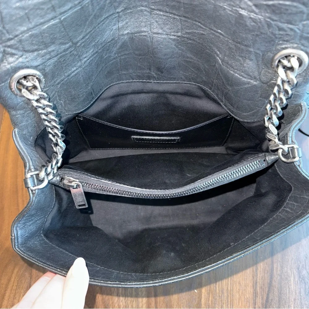 Yves Saint Laurent West Hollywood Flap Bag - Picture 6 of 12